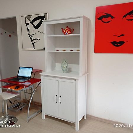 Giordiehouse2 Latina Bagian luar foto