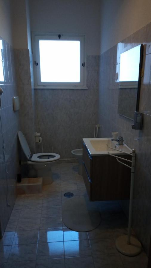 Giordiehouse2 Latina Bagian luar foto