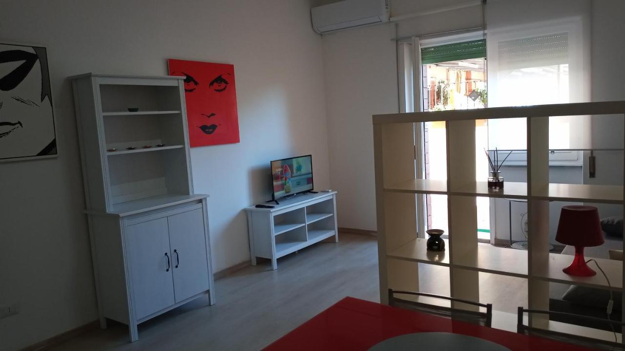 Giordiehouse2 Latina Bagian luar foto