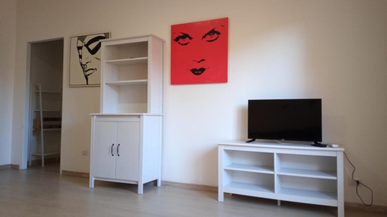 Giordiehouse2 Latina Bagian luar foto