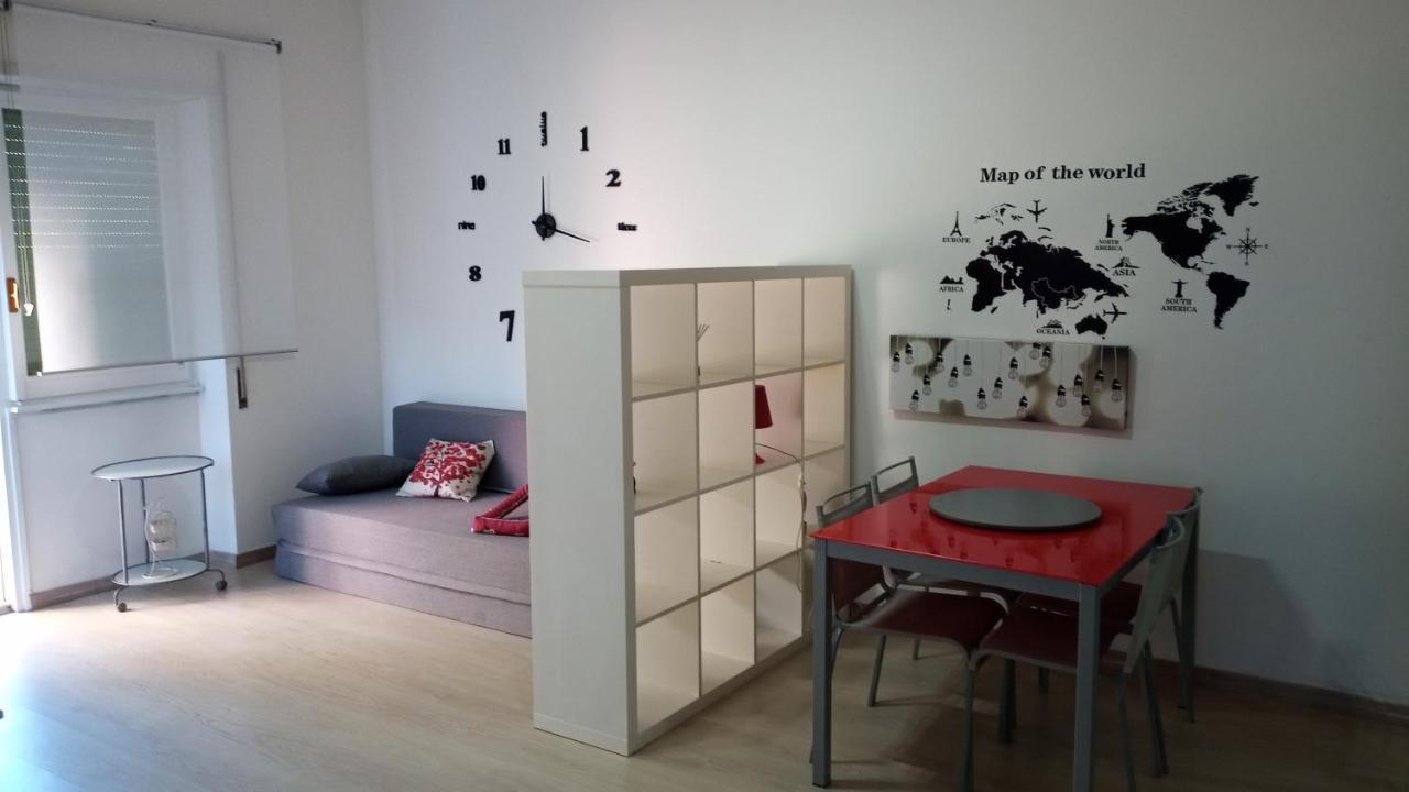 Giordiehouse2 Latina Bagian luar foto