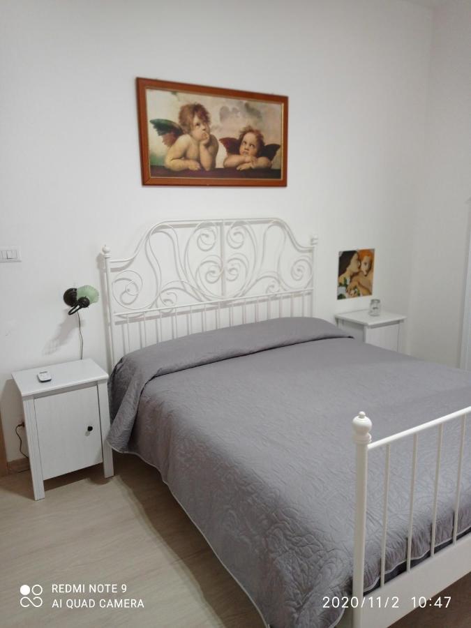 Giordiehouse2 Latina Bagian luar foto