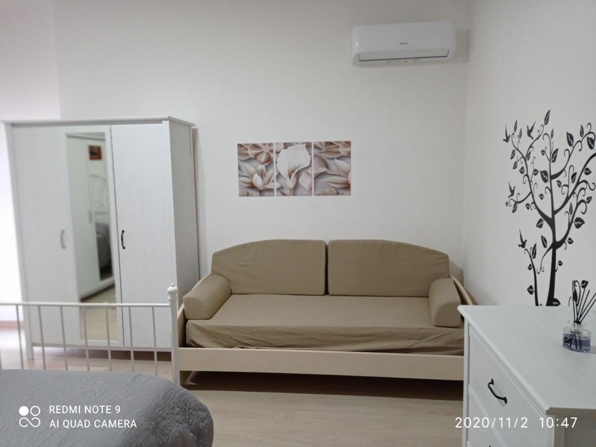Giordiehouse2 Latina Bagian luar foto